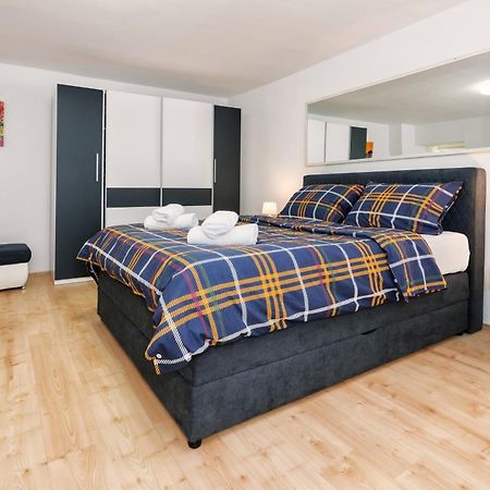 Relaxing 2Bd Apartment, Ground Floor - Walk To Old Town Split Exteriér fotografie
